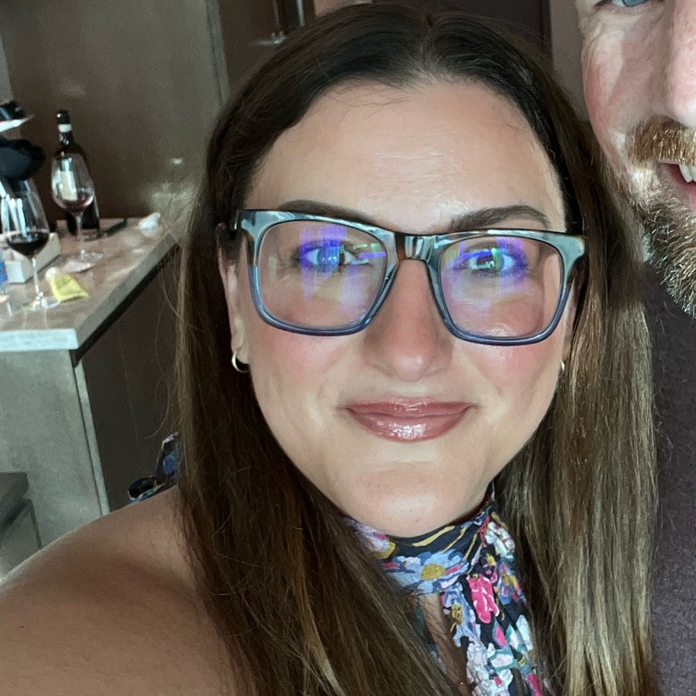 Meet your Posher, Sofia